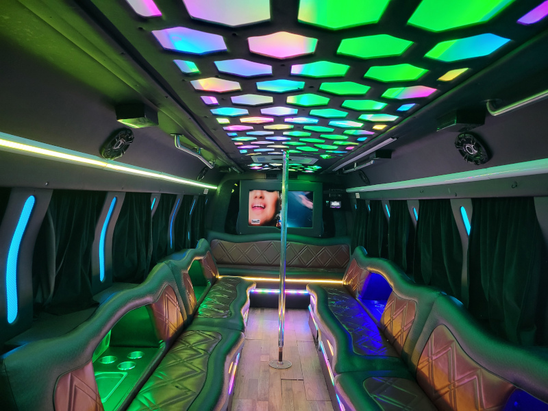 bus image